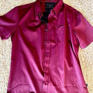 NWT mens button down short sleeve